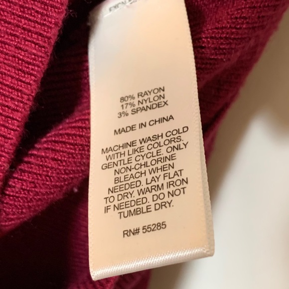 Express Sweater - Picture 4 of 4